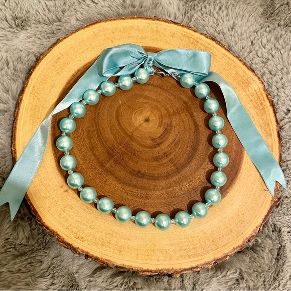 3/$15 Vintage Early 2000s Baby Blue Beaded Statement Necklace with Ribbon - Picture 2 of 6